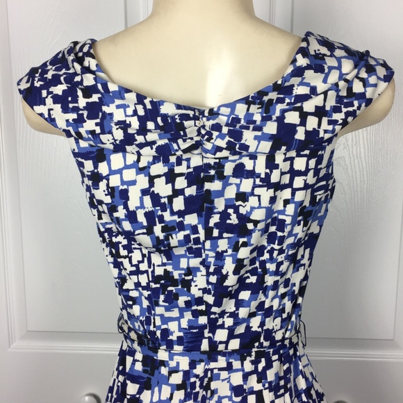  LIKE NEW - Super Cute Blue Belted Dress - Picture 6 of 8
